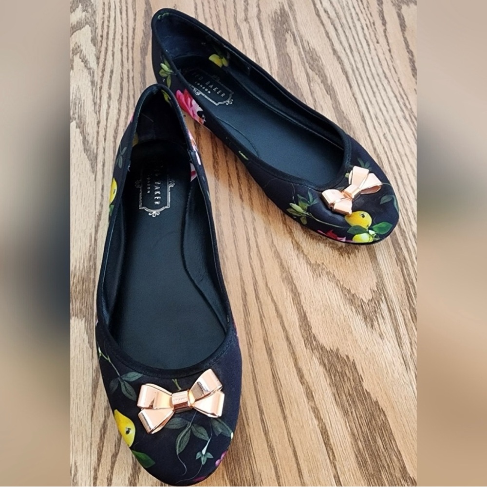 Ted Baker Black and Pink Floral Ballet Flats with Bow - Picture 6 of 9